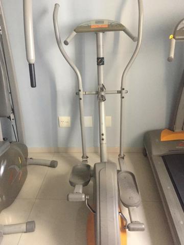 Equipamentos Elíptico e Estação de musculação Atlethic - Foto 2