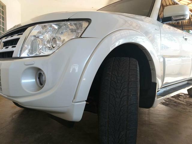 PAJERO FULL 3.2 Turbo Disel, 4x4, 7 lugares - 2013/13