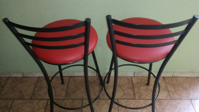 Banqueta Alta o kit sai 200 novas