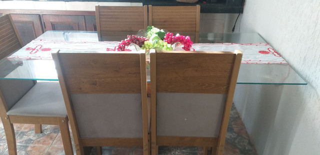 Jogo de mesa com 6 cadeiras - Foto 4