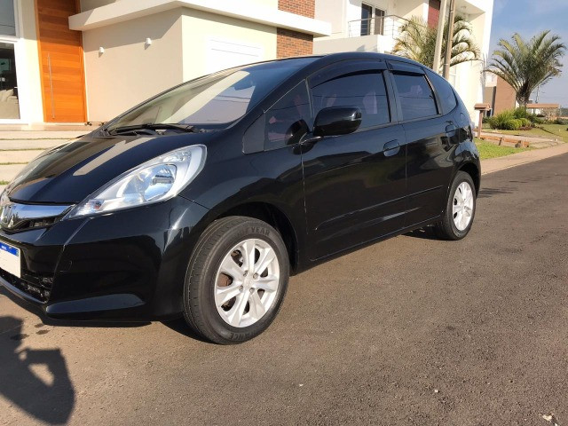 Honda FIT 1.4 LX 8V - 2014 / Impecável / Abaixo da FIPE / Manual, chave reserva, top - Foto 6