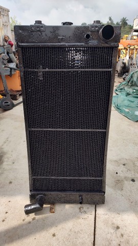Radiador Komatsu D61 usado e revisado em bom estado - Foto 3