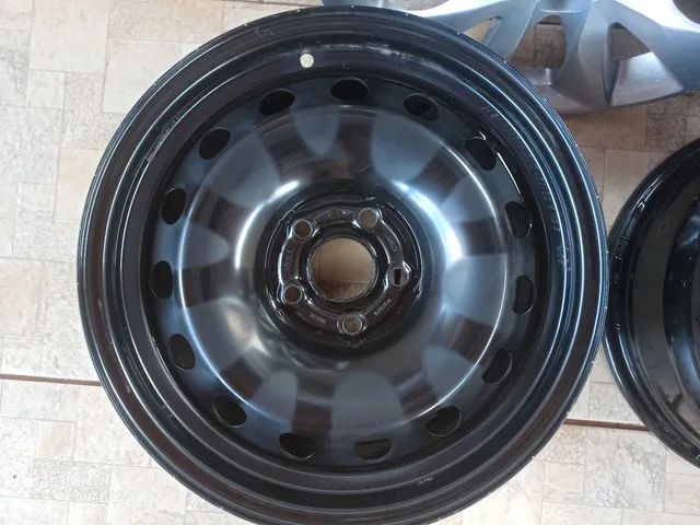 Jogo 4 rodas de ferro 16  5 furos +calotas originais Chevrolet Tracker  - Foto 4