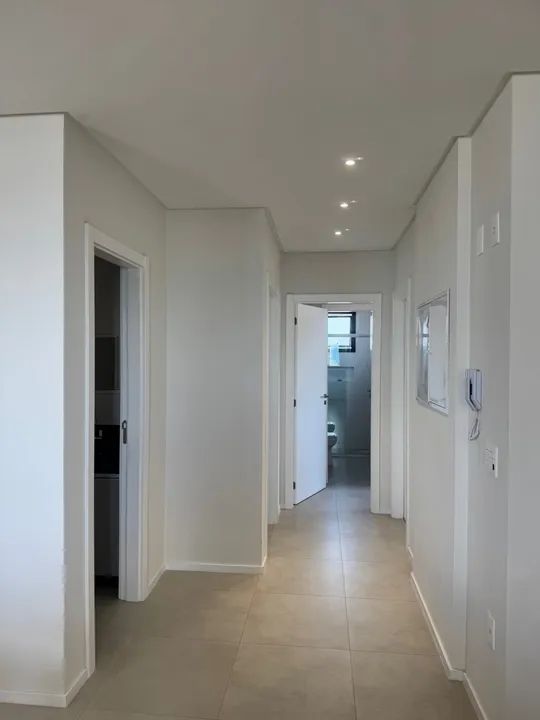 Apartamento Temporada - novo , duas quadras do mar, acomoda até 8 pessoas. - Foto 2