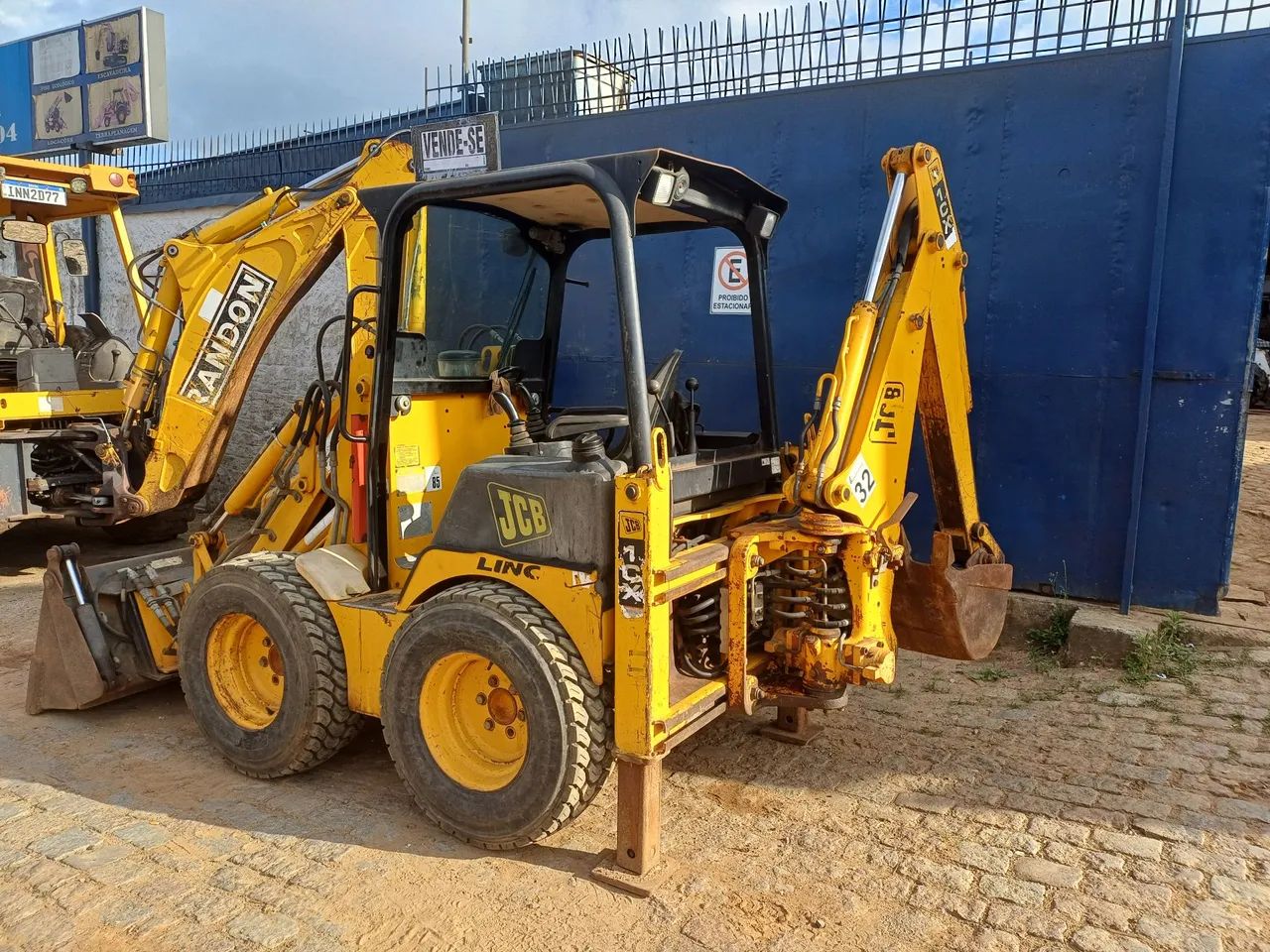 mini retro JCB. 1CX  ano 2006 é perfeito estado - Foto 3