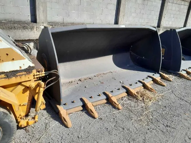 Caçamba 5M3