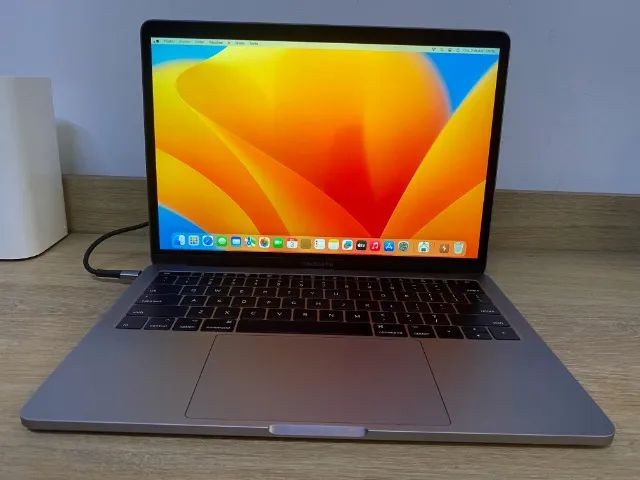 MacBook Pro 13 pol 2017 - Garantia 90 dias! - Core i5 2.3ghz, 8GB