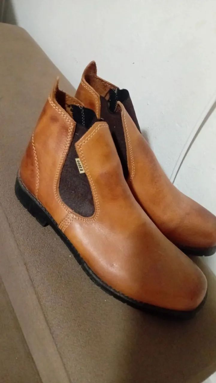Bota de couro marrom F1000