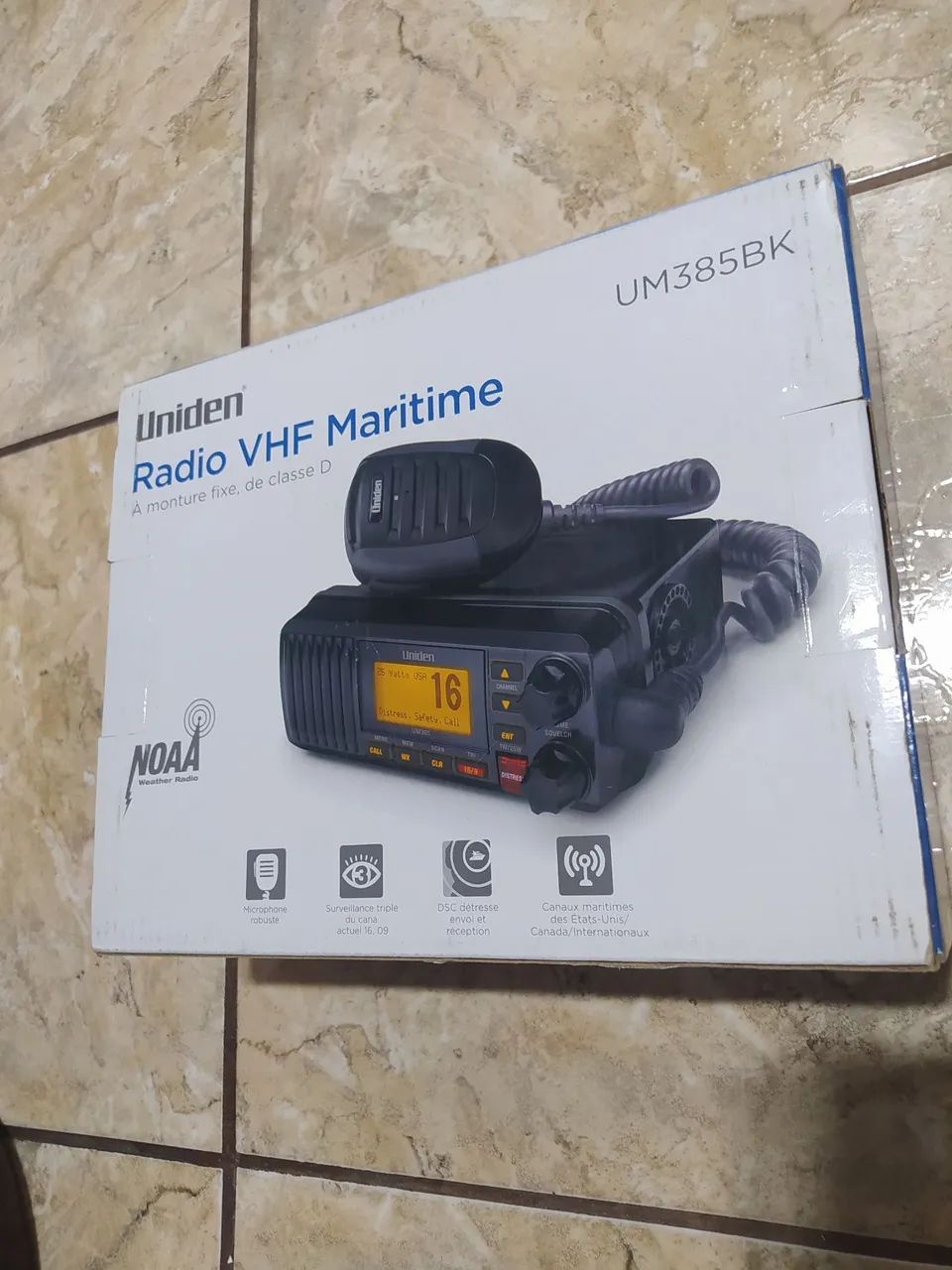 Rádio VHF Marítimo Uniden UM385BK