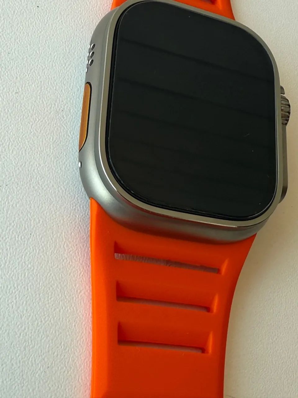Pulseira  Apple Watch Ultra de Silicone Alta Resistência e Estilo Esportivo - Foto 2