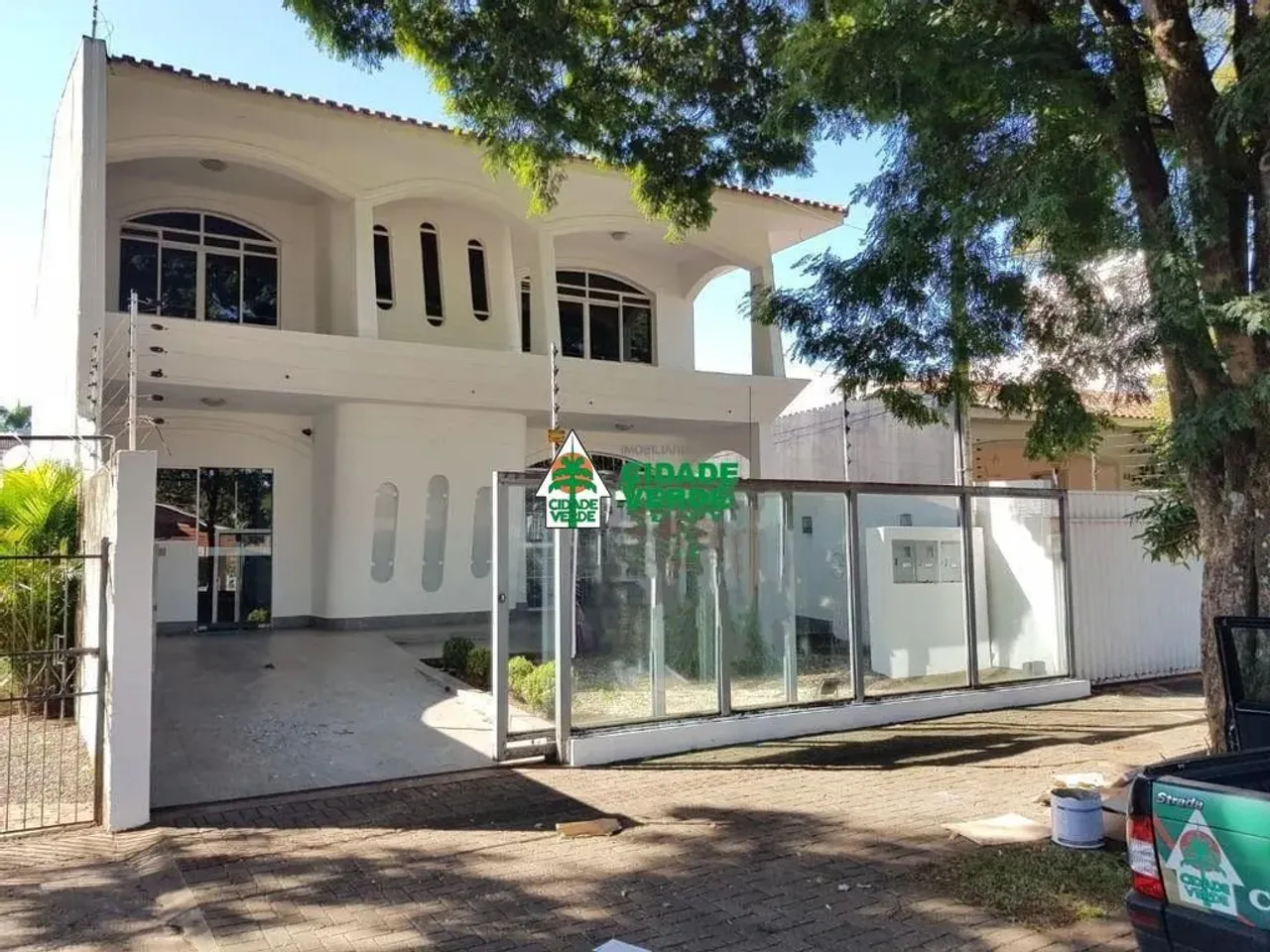 Sobrado para alugar em Maringá, Zona 08, com 3 quartos, com 150 m²
