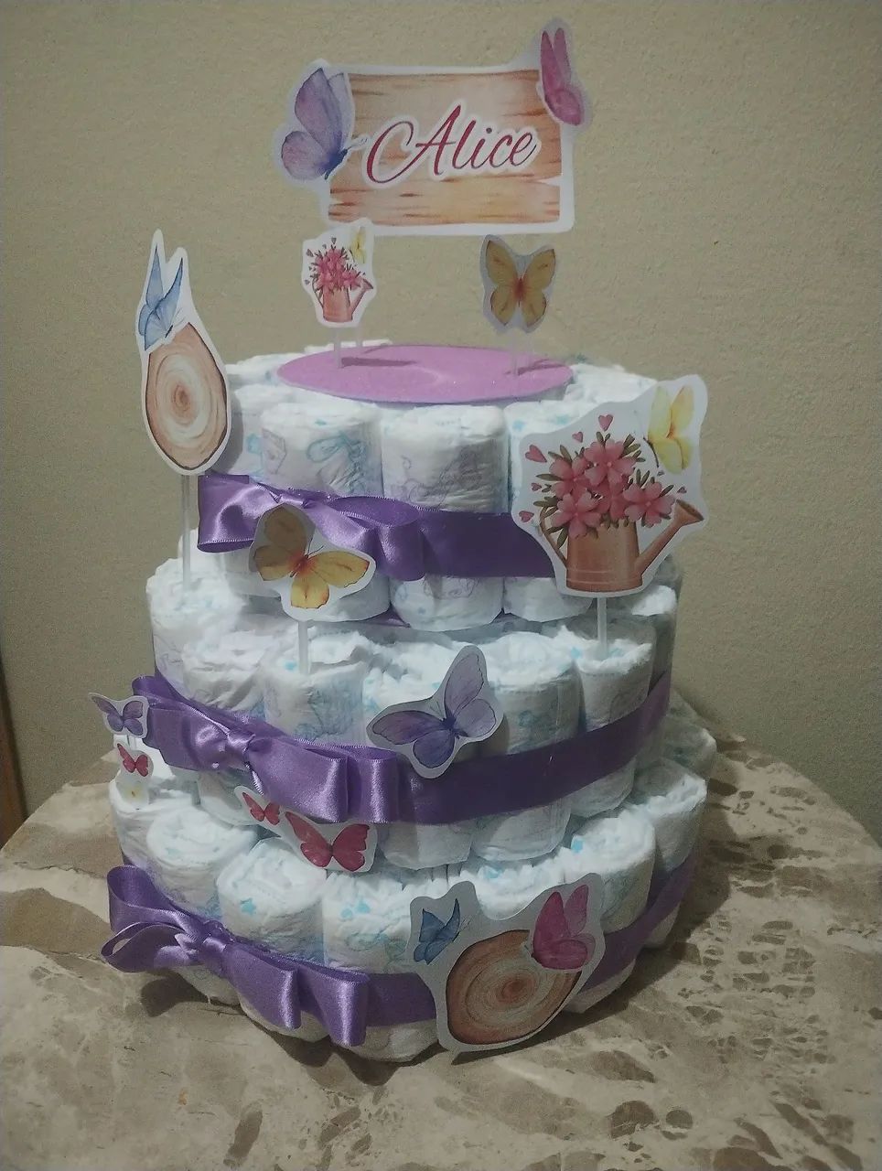 Bolo de fraldas - Chá de bebê  - Foto 2