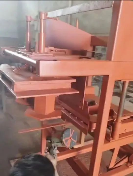 Máquina de Blocos de Concreto - Industrial