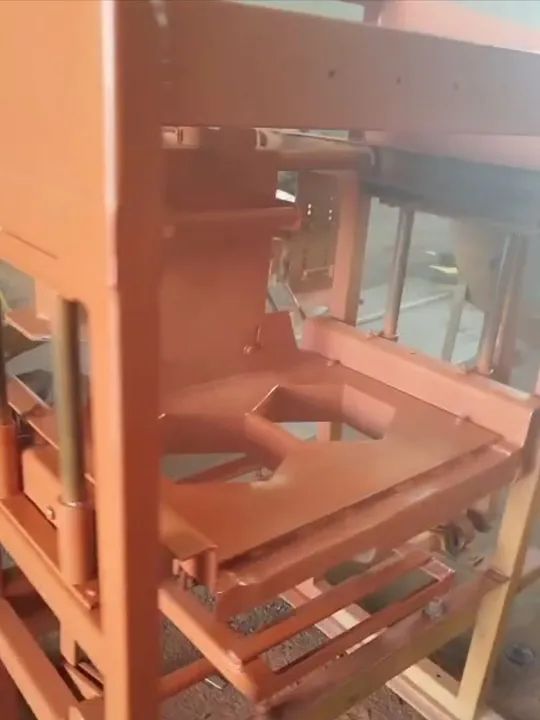 Máquina de Blocos de Concreto - Industrial - Foto 4