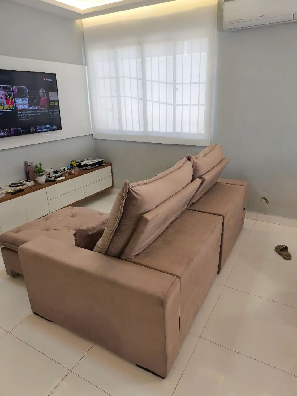 Sofá retrátil e reclinável muito confortável 453011477649182721