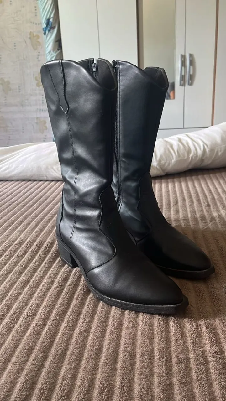 Botas longas femininas pretas
