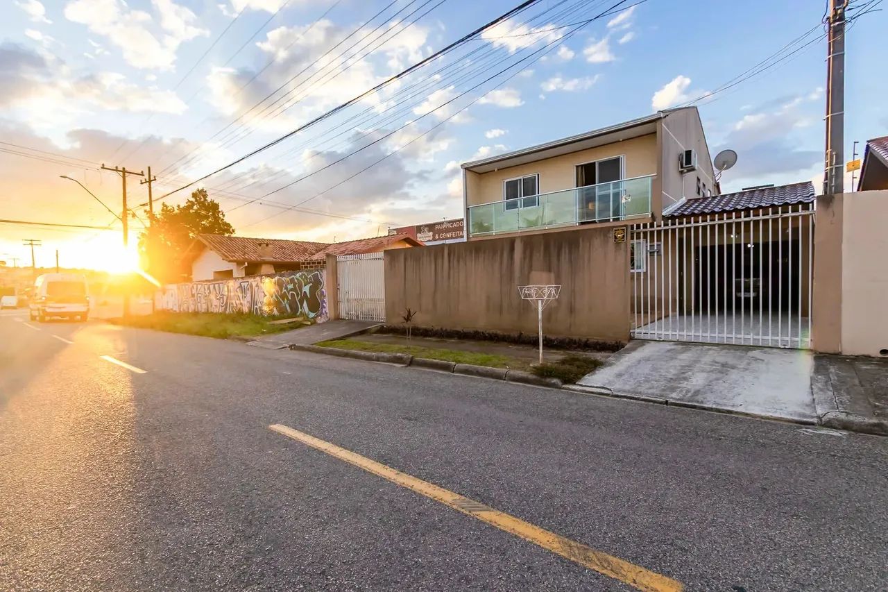 Casa Ampla com Edícula no Bairro Atuba  Pinhais | 6 Quartos, Suíte, Churrasqueira e Garage