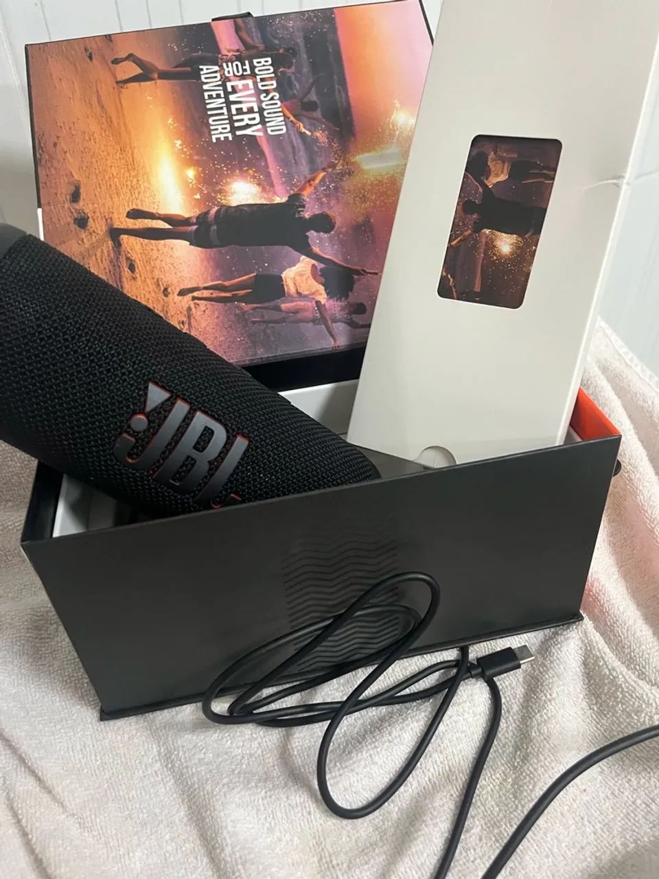 Caixa de Som JBL portátil - Foto 2