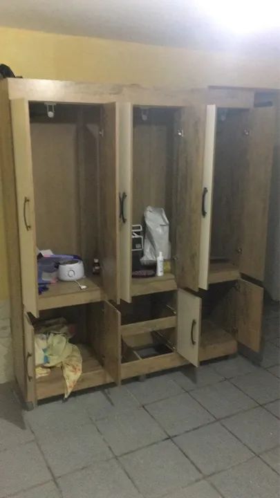 Guarda roupa 6 portas 