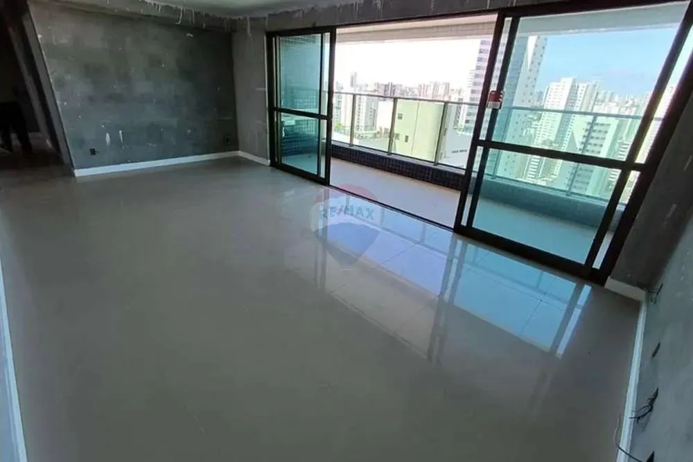 Apartamento em Torre, Recife - Luxo e Conforto!