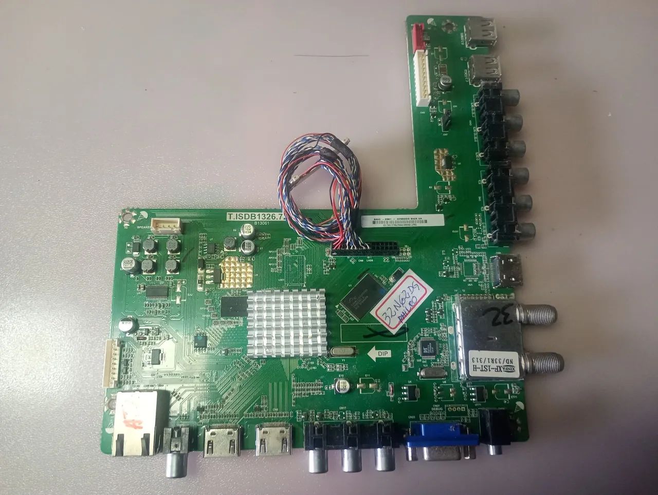 Placa Principal  Philco  32n62dg funcionando perfeitamente 