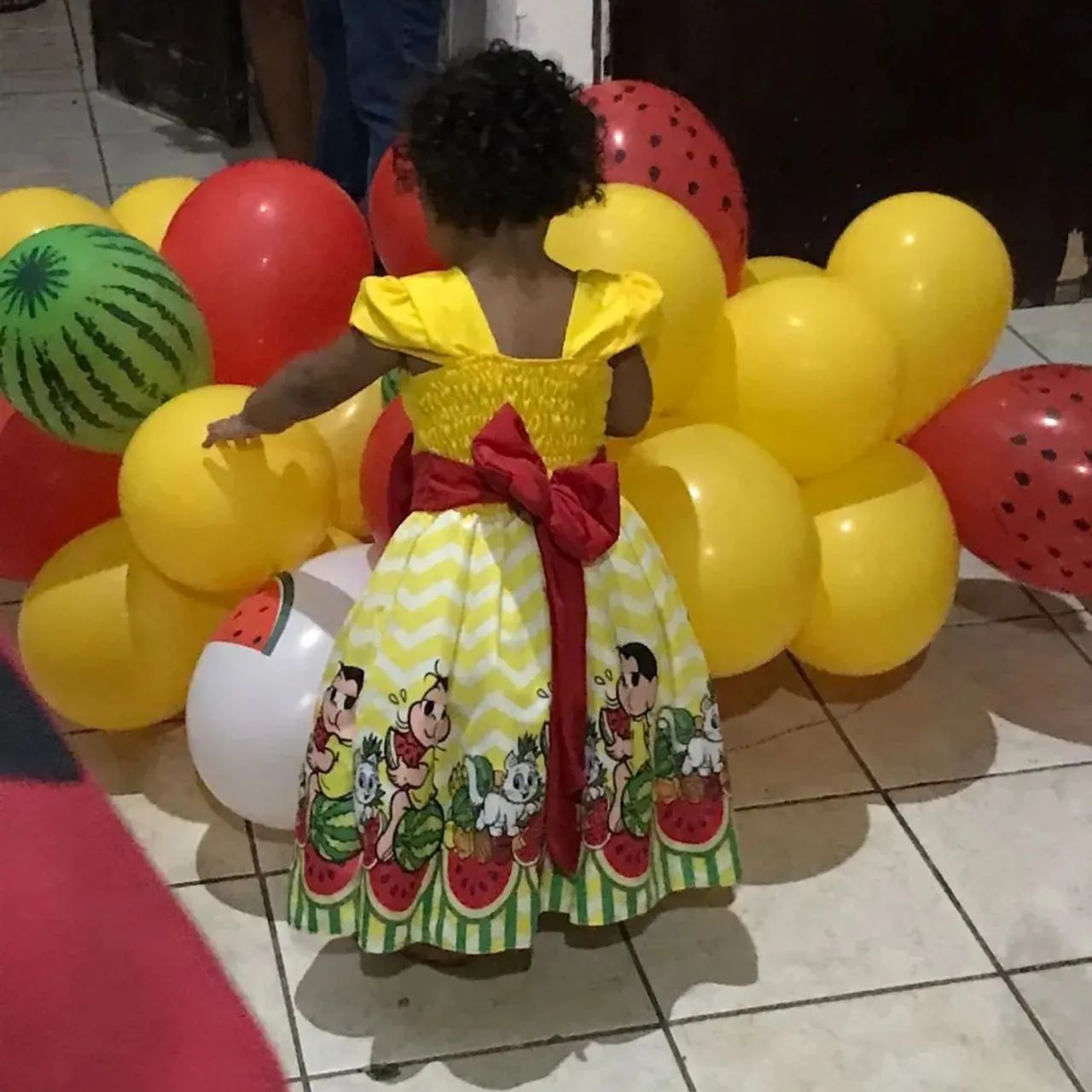 Vestido Infantil Estampado Amarelo e Vermelho - Foto 3