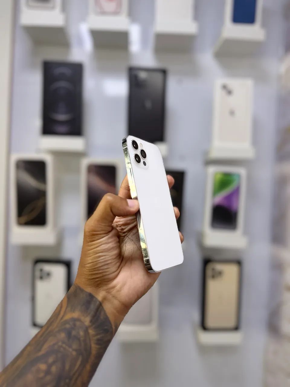 IPHONE 12 PRO 128GB BRANCO - Celulares e Smartphones - Taguatinga