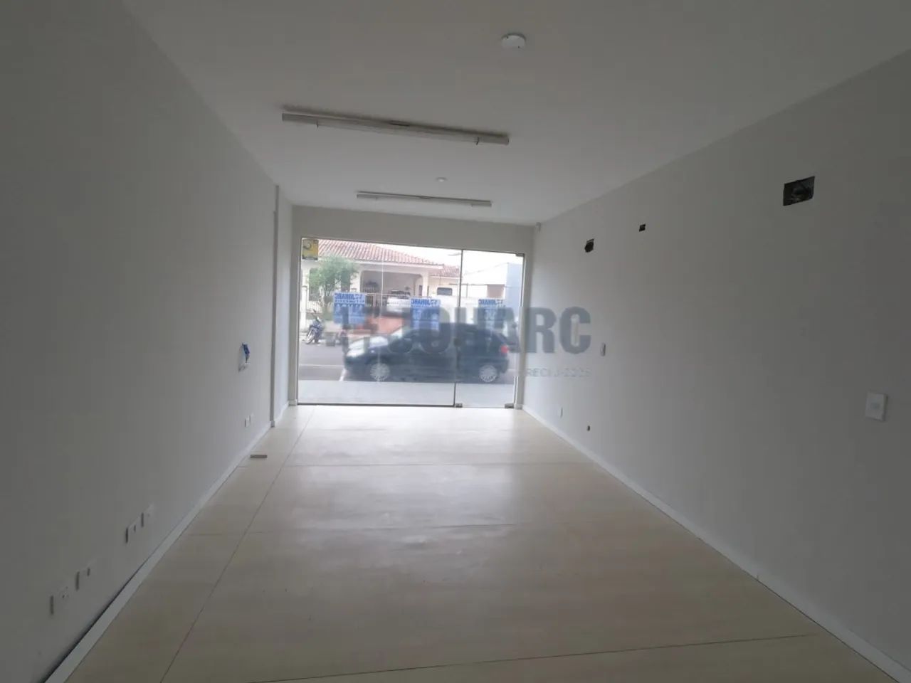 Sala comercial para alugar por R$ 1250.00, 60.00 m2 - CENTRO - APUCARANA/PR - Foto 3