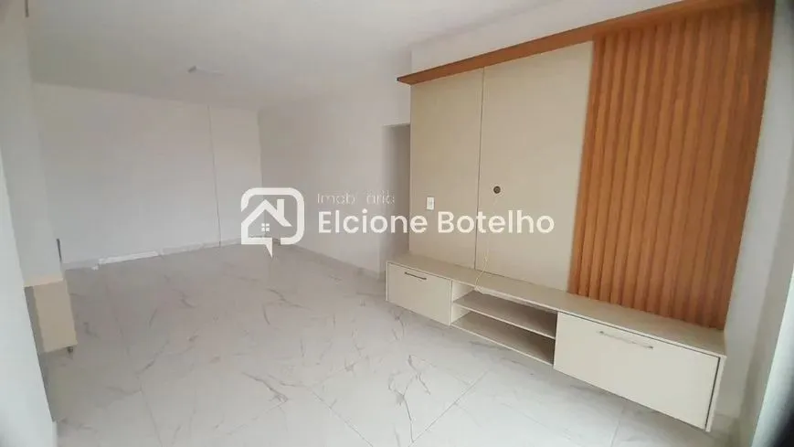 Apartamento para locação de aprox. 130 m², com 3 quartos, no bairro Santa Mônica - Uberlân