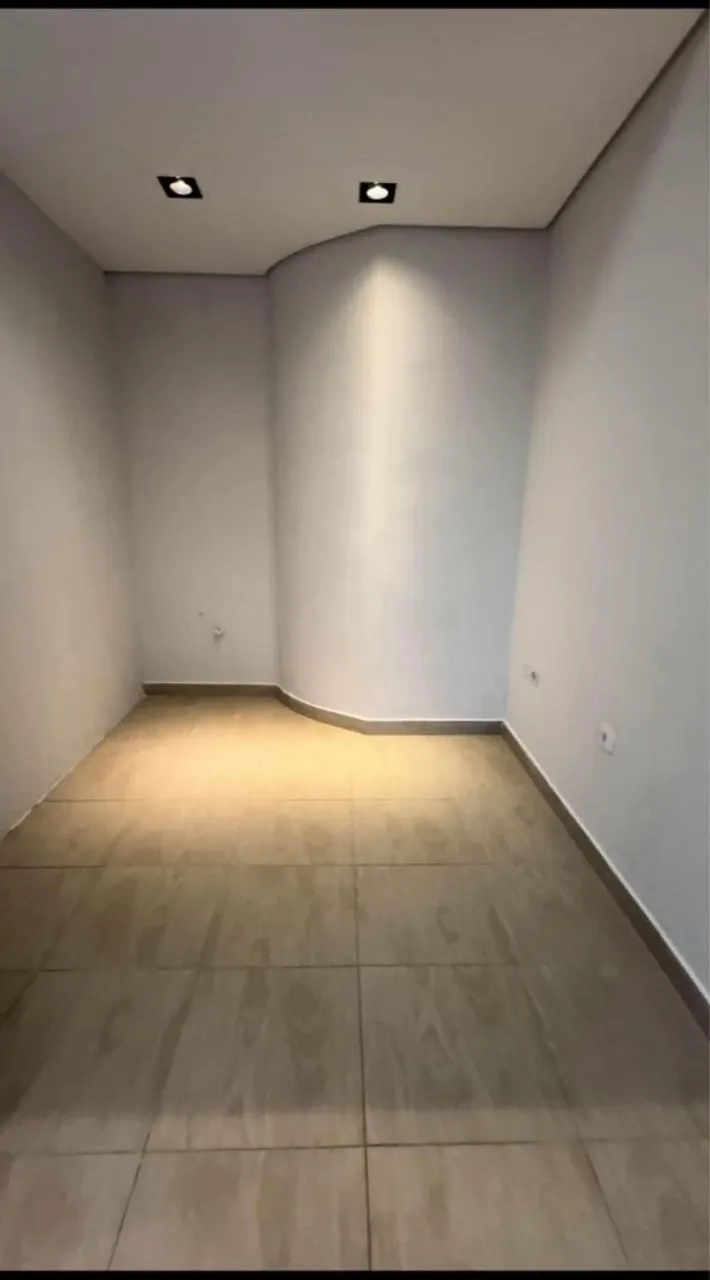 Alugo salas comerciais dentro de Studio de beleza