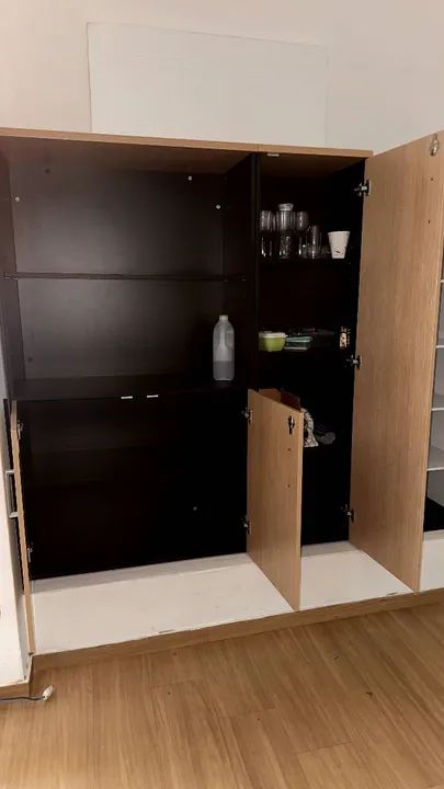 Armário com prateleira e portas + Armário lateral - Foto 5