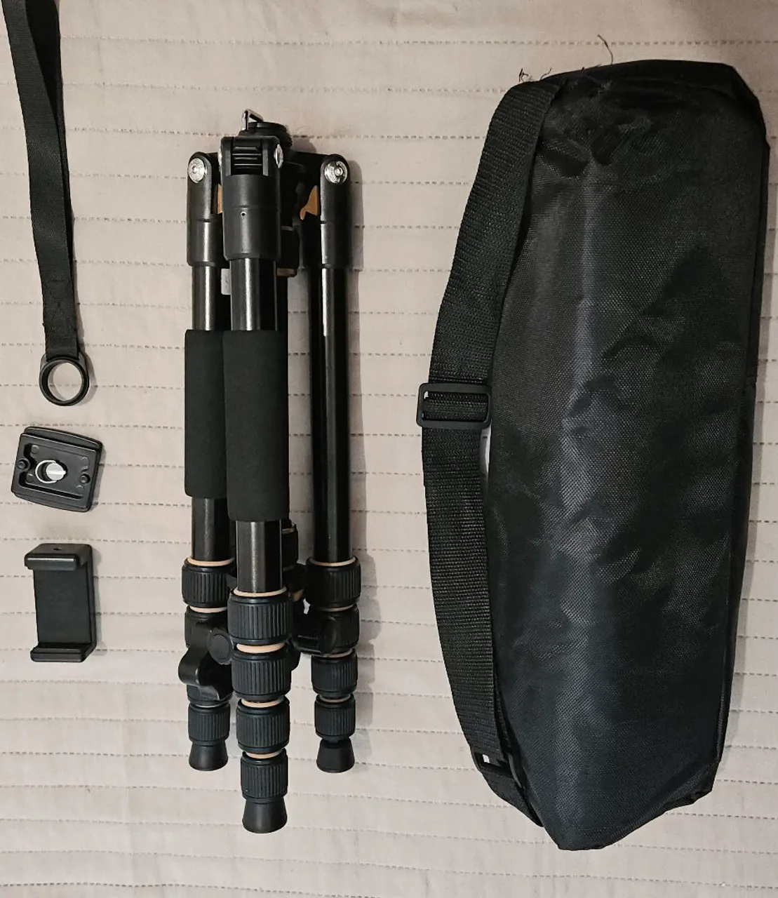 Vendo Tripé para Câmera Exbom X600 Profissional Hidráulico 2 Em 1 Monopé 10kg 1.6m