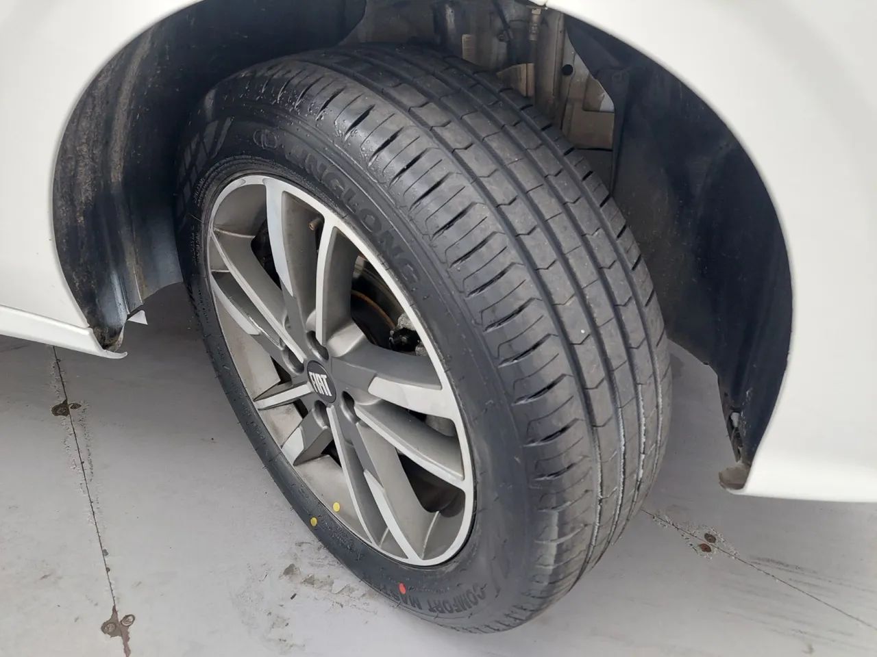 Fiat Cronos PRECISION 1.8 16V Flex Aut., foto 13 de 18
