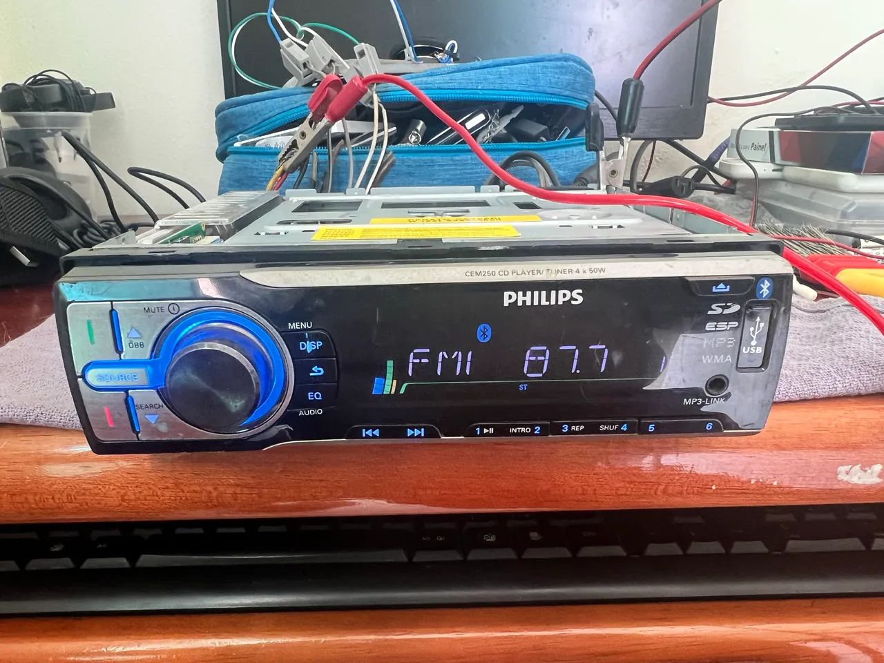 Som Philips CEM250 Bluetooth / USB / SdCard / CD / MP3  - Foto 4