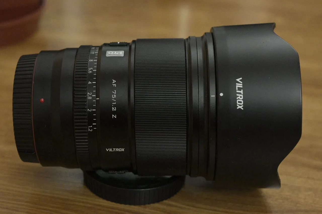 Lente Viltrox AF 75mm f/1.2 Z PRO