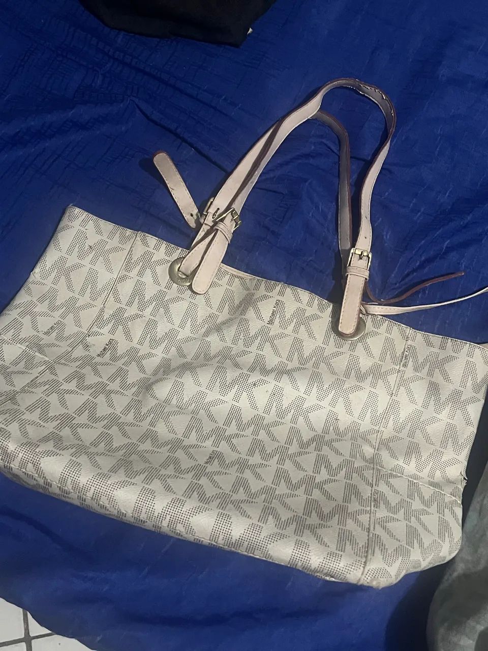 Bolsa michael kors branca usada leia - Foto 3