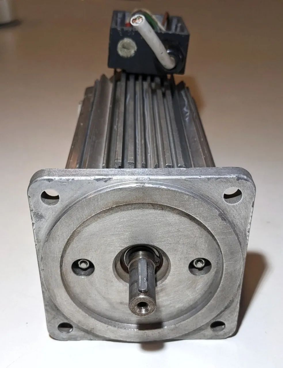 Motor DC Corrente Contínua 48-180 Vdc 565 W 3000rpm 1,8 Nm - Foto 5