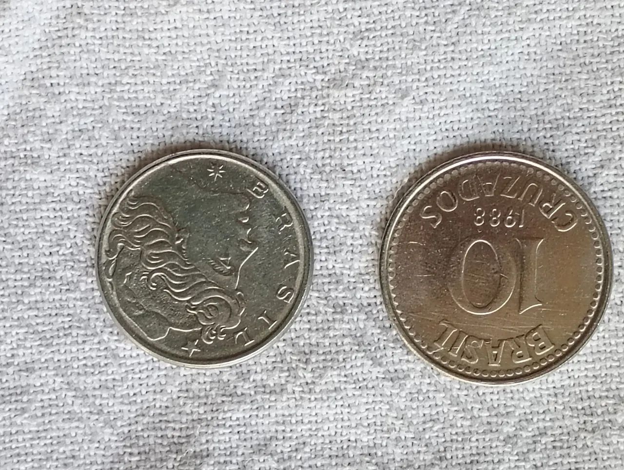 Moedas antigas coleção 10 cruzados e 20 centavos  - Foto 5