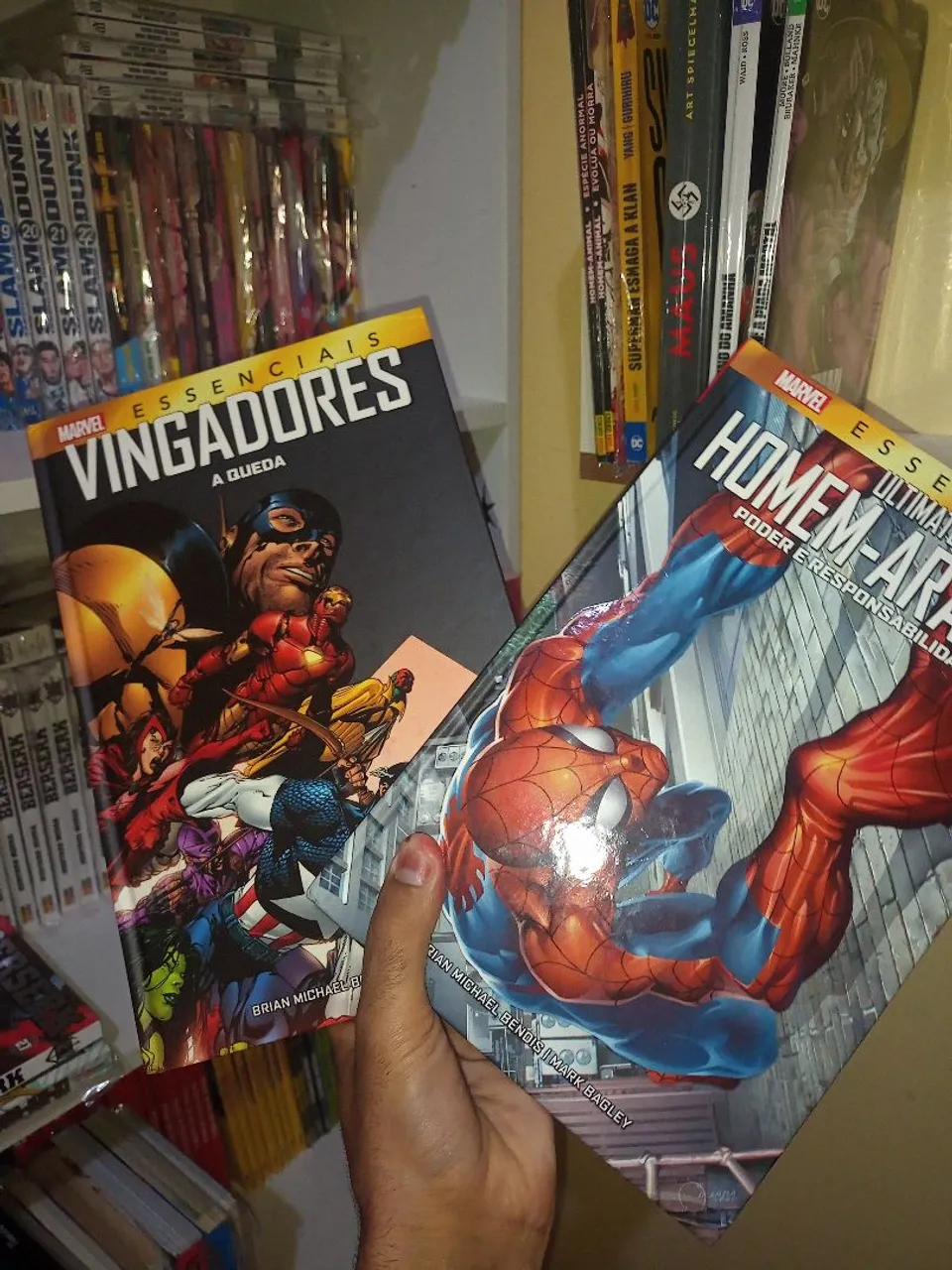 Vingadores - A Queda e Homem-Aranha - Poder e Responsabilidade novos