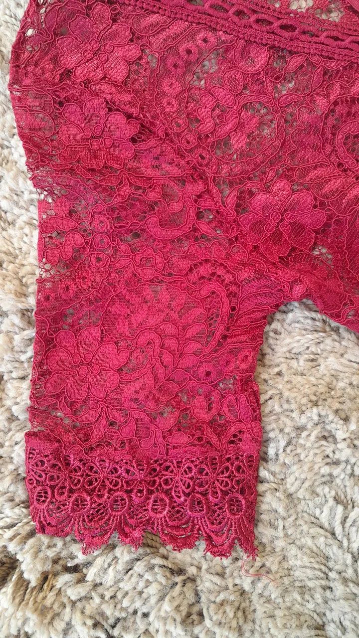 Vestido de renda vermelho - Foto 3