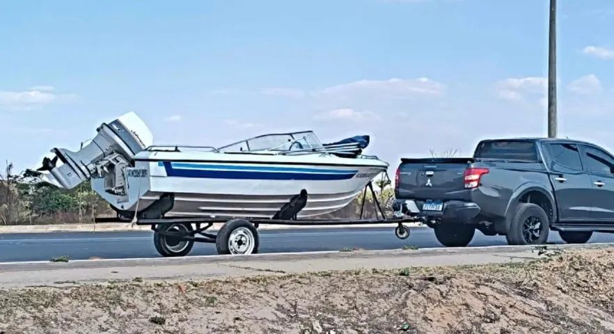 Lancha com motor de 65hp - Foto 8