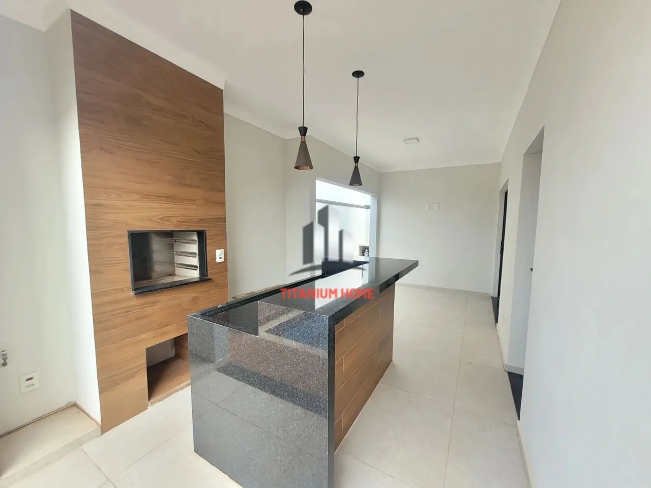 Casa de 3 dorm e piscina no Condomínio Jardim de Monaco