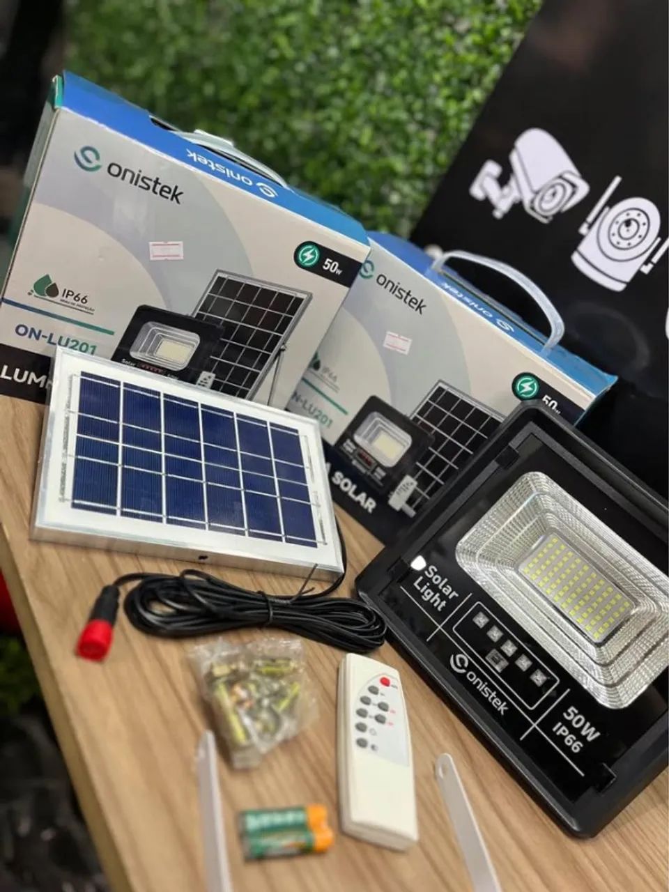 Refletor Solar 50W com Placa Solar - Onistek 
