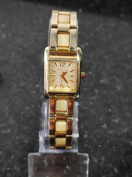 Relógio Michael Kors dourado (original) - Foto 2