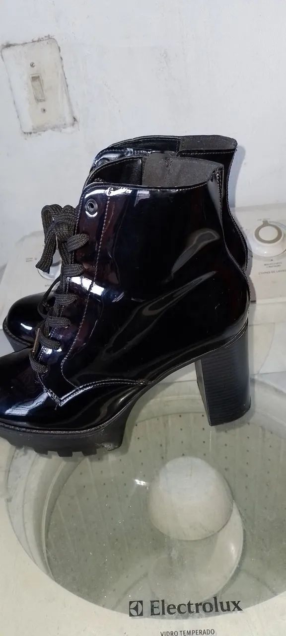 Bota Feminina Vizzano Verniz Preta - Foto 2