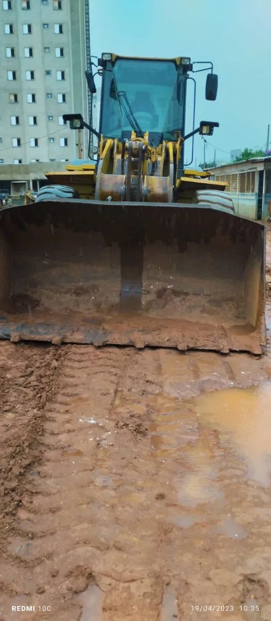 ? VENDE-SE PÁ CARREGADEIRA CATERPILLAR 938H ? - Foto 3