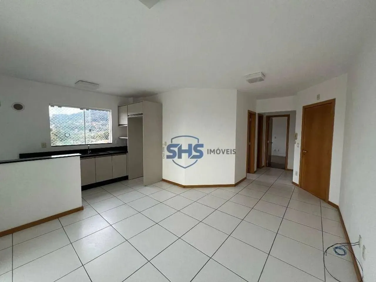 Apartamento com 2 dormitórios para alugar, 70 m² por R$ 1.950,00/mês - Victor Konder - Blu