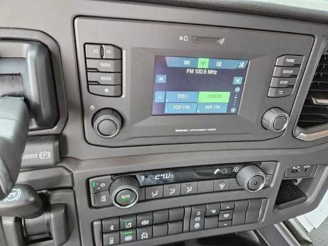 Scania R460 SUPER Ano 25 0km Tração 4x2 Farol de Teto Geladeira Ar Digital - Foto 12
