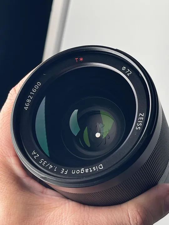 Lente Sony FE 1.4 / 35mm Distagon T* ZEISS