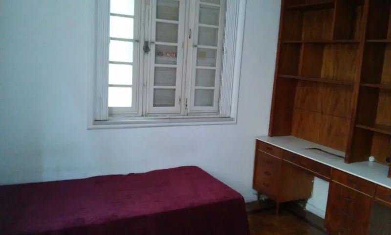 Alugo quarto mobiliado para moças no Rio Comprido